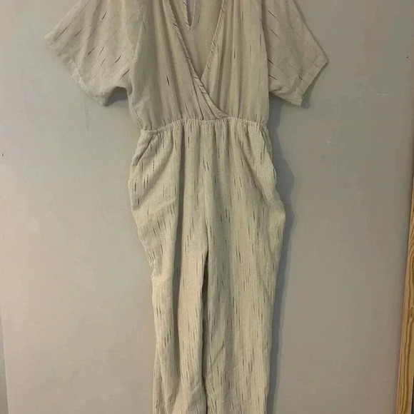 Anthropologie Pants - Anthropologie Feather Bone Soleil Cream V-Neck Jumpsuit